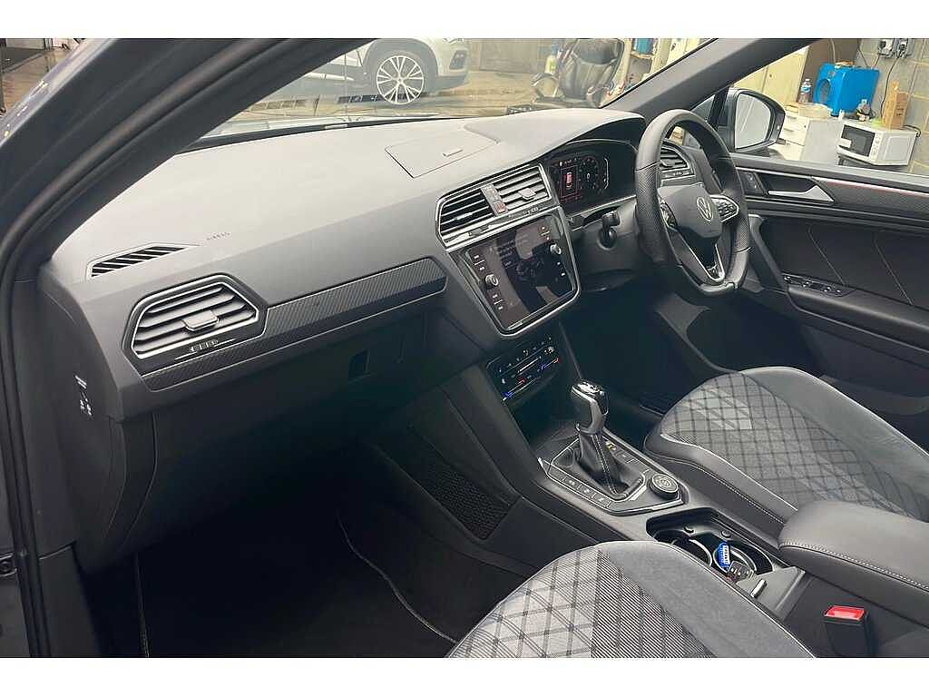 Volkswagen Tiguan R-Line 2.0 TDI 150PS 7-Speed DSG 4Motion 5 Door