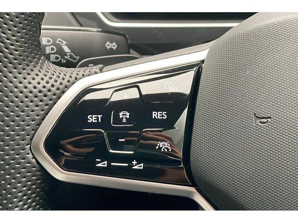 Volkswagen Tiguan R-Line 2.0 TDI 150PS 7-Speed DSG 4Motion 5 Door