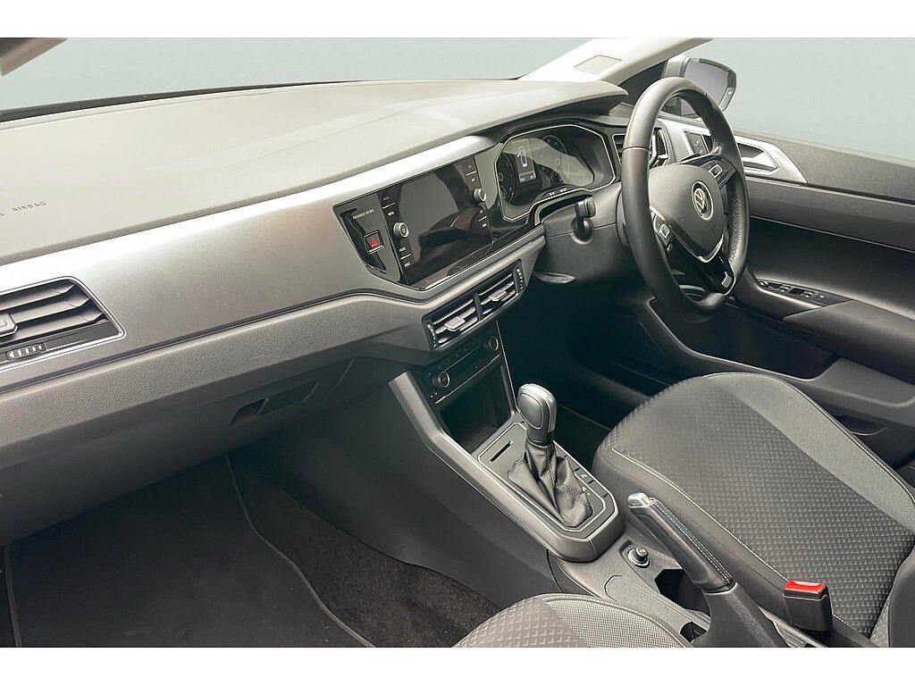 Volkswagen Polo Active 1.0 TSI 95PS 7-speed DSG 5 Door