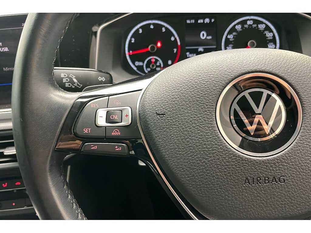 Volkswagen Polo Active 1.0 TSI 95PS 7-speed DSG 5 Door