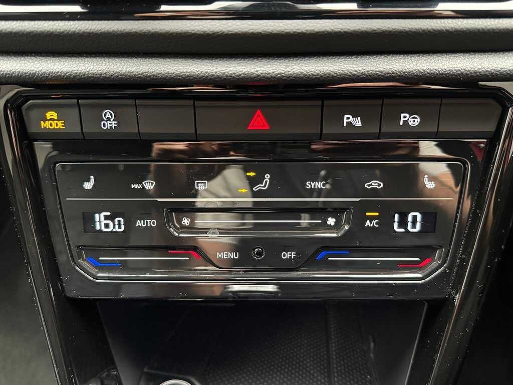 Volkswagen T-Roc R-Line 1.5 TSI 150PS 7-speed DSG 5 Door