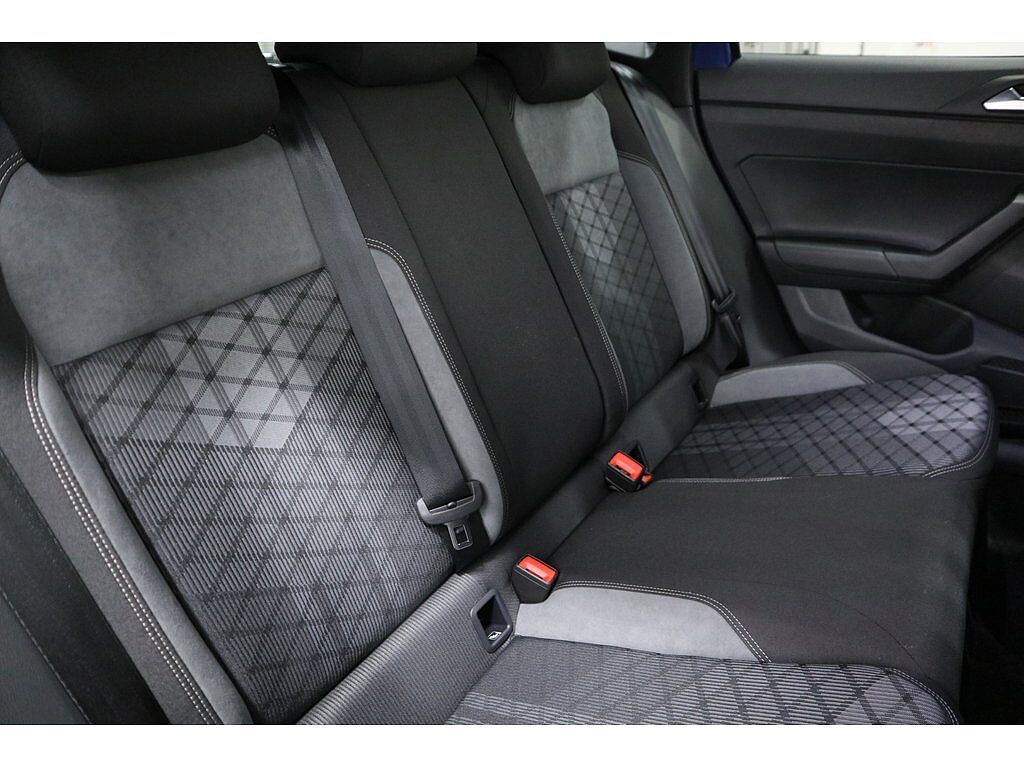 Volkswagen Polo 1.0 TSI (115ps) R-Line DSG