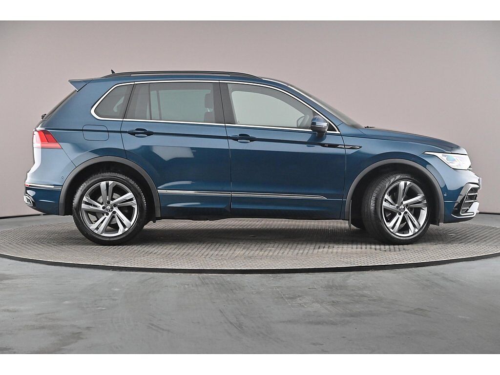 Volkswagen Tiguan R-Line Edition 1.5 TSI 150PS 7-Speed DSG 5 Door