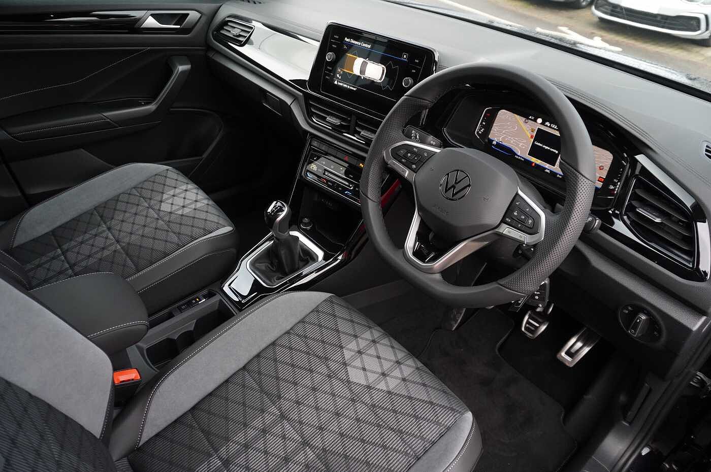 Volkswagen T-ROC Black Edition TSI 1.5 6 SPEED 5 door