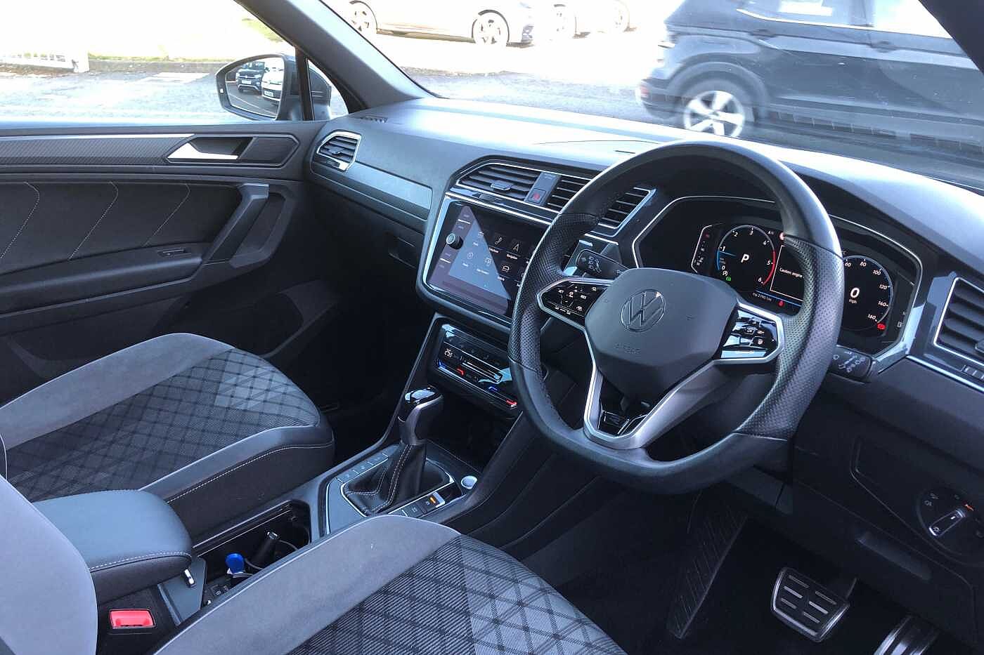 Volkswagen Tiguan 2.0 TDI (150PS) R-Line SCR DSG